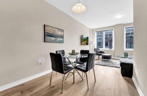 Cambridge House | 3br Near Highway401, Mill Race Park - Free Parking