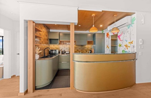 Redcliffe Apartment | 3BR Oceanfront Escape – Steps to Beach & Shops