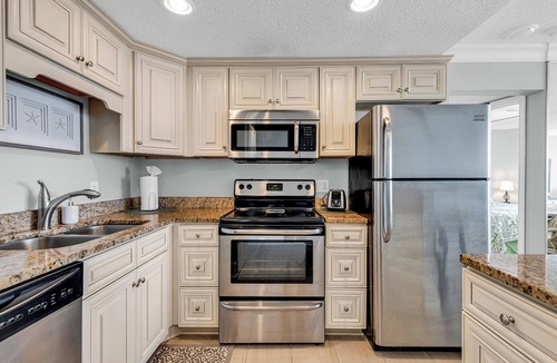 Garden City Resort | 3BR Oceanfront Condo Pools Steps to Beach