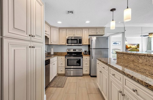 Garden City Resort | 3BR Oceanfront Condo Pools Steps to Beach