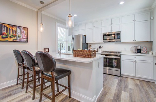 North Charleston House | 3BR Park Circle House – Walk to Dining~Bars~Play
