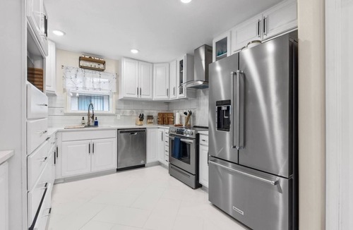 Flour Bluff House | 3BR pergola + BBQ fast Wi-Fi easy parking — Salinas Casitas