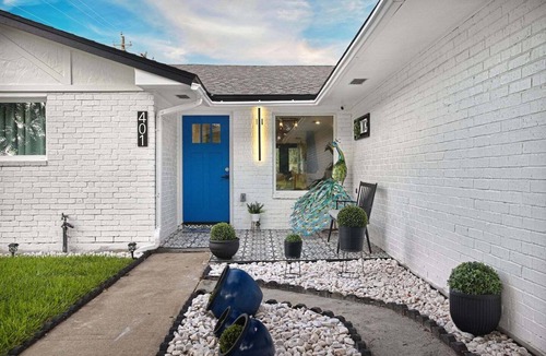 Flour Bluff House | 3BR pergola + BBQ fast Wi-Fi easy parking — Salinas Casitas