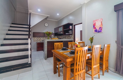 Dewi Sri Villa | 3BR Private Pool & Garden Seminyak Legian