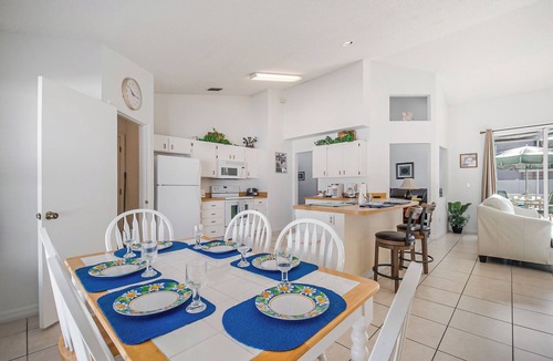 Lindfields House | 3BR | Private Pool | Near Disney | Inexpensive