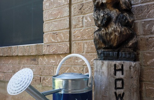 North Buttercup Creek House | 3BR Retreat - King & Queen Beds, Near Austin and Hill Country Fun
