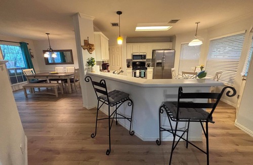North Buttercup Creek House | 3BR Retreat - King & Queen Beds, Near Austin and Hill Country Fun