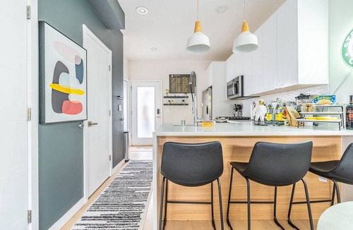Fairmount Park House | 3BR | Rooftop | West Seattle | Sophari Home B