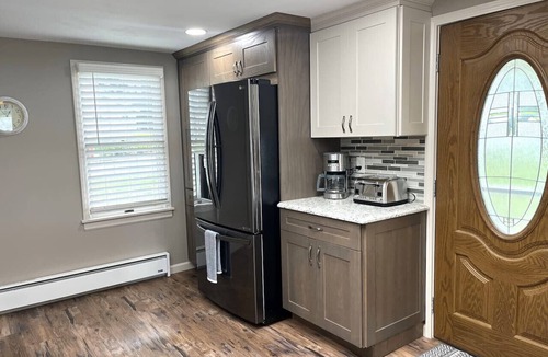 Mannsville House | 3BR Sandy Pond LAKE HOUSE | Dock | Fire Pit | Pets