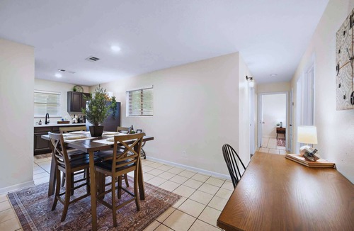 El Lago House | 3BR Seabrook Retreat: Near Kemah | NASA | Yard
