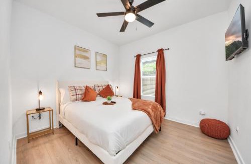 Northeast Houston House | 3BR Sleeps 8 Near TMC + NRG Free Parking