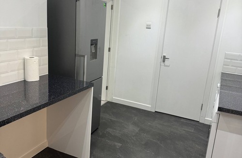 Gooshays House | 3BR-Sleeps6-Parking-ClosetoCity