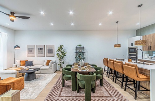Oak Cliff House | 3BR Townhome Near Bishop Arts Rooftop Views Arcade Games & Garage