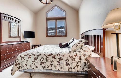Mountain House House | 3BR Townhome - Walk to Slopes