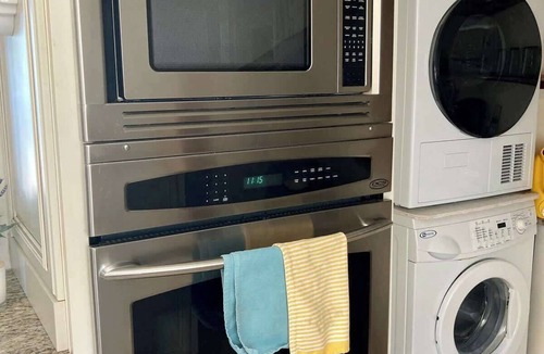 Sea Bright Condo | 3BR Upstairs River View Condo - Beach Block - WOW!