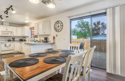 Colorado Springs House | 3BR with Patio and Fire pit near Hiking & Downtown