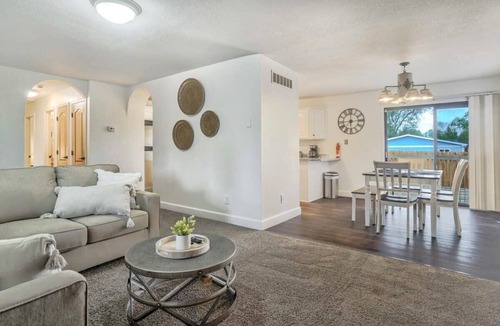 Colorado Springs House | 3BR with Patio and Fire pit near Hiking & Downtown