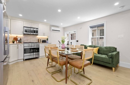 North End House | 3BR3Bth Entire House/Steps to Downtown & TD Garden