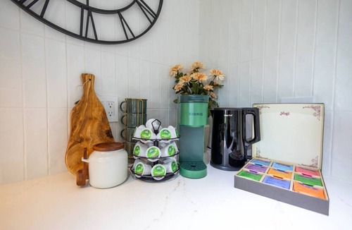 Somerville Apartment | 3BR3Bth Penthouse 2 Parking Spaces/TD/MIT/Harvard