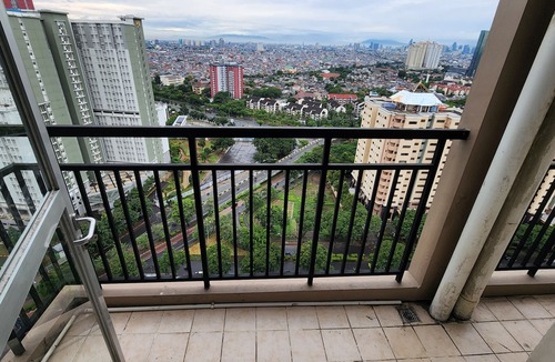 Old Jakarta Apartment | 3BRs Penthouse View Jiexpo free Netflix & Prime Video