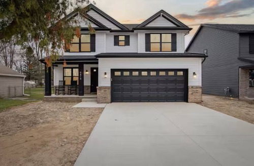 Plymouth House | 3mins DT Game Room Fire Pit+BBQ