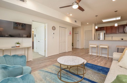 Katy Condo | 3P| Chic & Stylish Condo Unit| Lifestyle Center Living