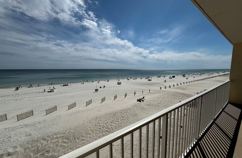 Gulf Shores Condo | 3rd Floor Condo Overlooking the Beach. Super clean!