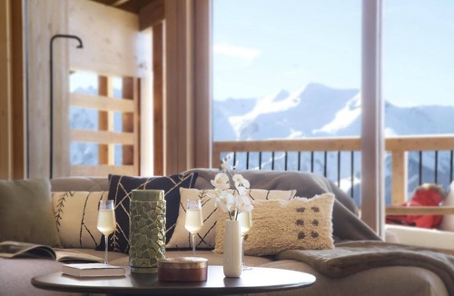 Bergers Apartment | 3rd floor, fitness, swimming pool, sauna, hammam, balcony, fireplace or stove, tv, ski locker, 102m²