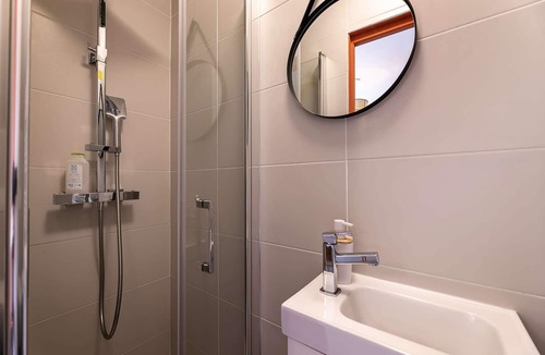 Saint-Mathieu Apartment | 3rd floor - Rose - 1 bedroom