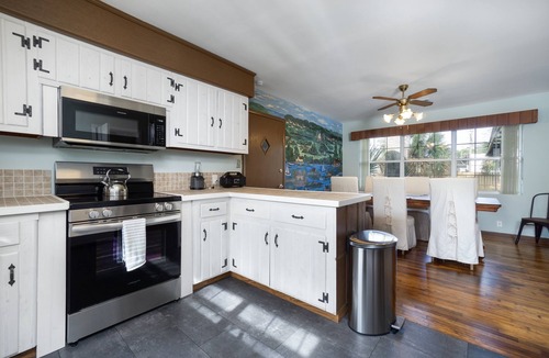New Warrington House | 3rd St. Bungalow-NAS-Corry Station-Beaches-Dining