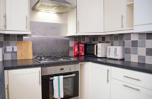 Sawston Apartment | 3x Bed Elegant Home with Parking