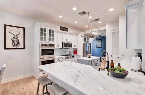 Lago Vista House | 4,000 Sqft Lakeview Retreat with Private, Heated Pool, 6 bed, 4 bath