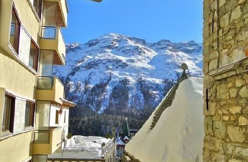 St. Moritz Apartment | 4 ½-room apartment on the third floor, about 105 m2.