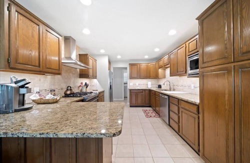 Broken Arrow House | 4/2 BR Ranch House on Golf Course in Broken Arrow