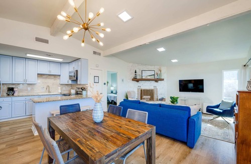 Canyon Lake House | 4 3 two King Beds Perfect Sunset Lake Views Pickleball Fire pit Lvl2 EV POA Pool