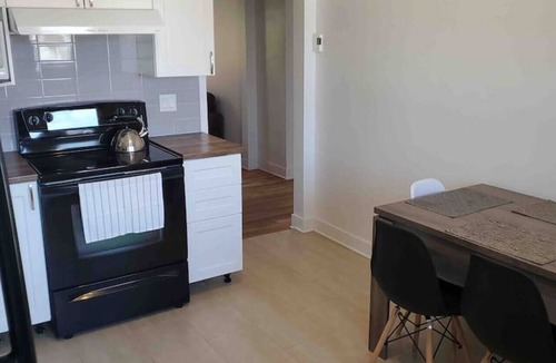 Bellerive Apartment | 4.5 équipé - près services +bus