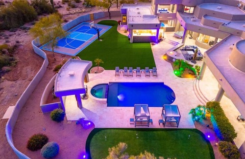 North Scottsdale Villa | 4.5 Million Mouth Watering Millionaire Mansion+Gym+SportCourt+Putting Grn+Casita