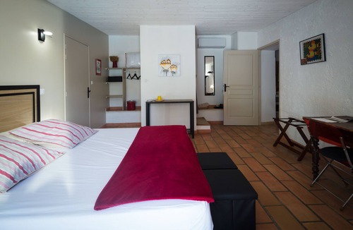 Sauve House | 4-5 pers (115 m²) 2 bedrooms, 2 bathrooms, 2 WC large living room open kitchen