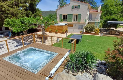 Corneilla-de-Conflent Villa | 4* accommodation in a villa for 10 people, pool & jacuzzi