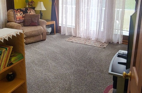 Middleborough House | 4 acre private retreat setting 1