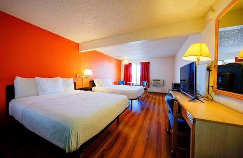 Hermiston Hotel | 4 Affordable Rooms Ideal for Exploring Shops & Dining w/Free Parking