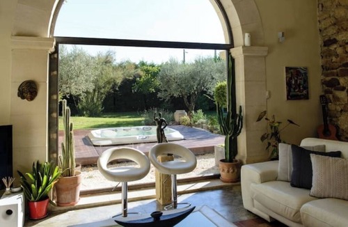 Tresques Apartment | 4* apartment at Château Juliette Winery Chalet