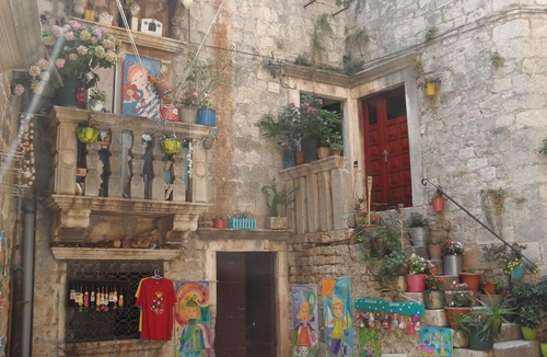 Okrug Gornji Apartment | 4* Apt, Fab Views, Pool, Paddleboard, Bikes, Beach & Trogir Diving Centre 300m.