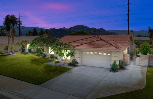 La Quinta House | 4 bd/3Bath in La Quinta, CA w/pool!