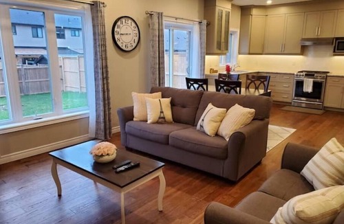 Stratford House | 4 BD Family Retreat - Basement not included (Occupied)