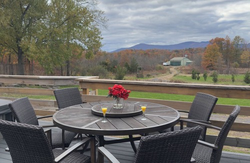 Saugerties House | 4-bd Malden Retreat with mountain views