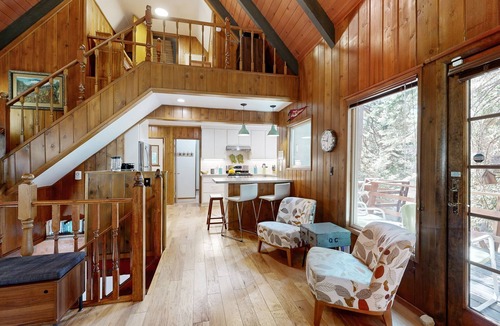 Cedar Glen House | 4 BD W/Lake Access, Grill, Fire Pit, A/C, Optional Dock