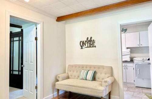 Edinboro House | 4 bdr Cottage Edinboro Lake Views Dogs Welcome