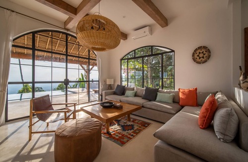 Banjar Villa | 4 BDR Lovina | Jungle Pool Villa | Ocean View