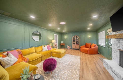 Oklahoma City House | 4 BDR OKC Hot Tub/Pool Table 12 Point Getaways